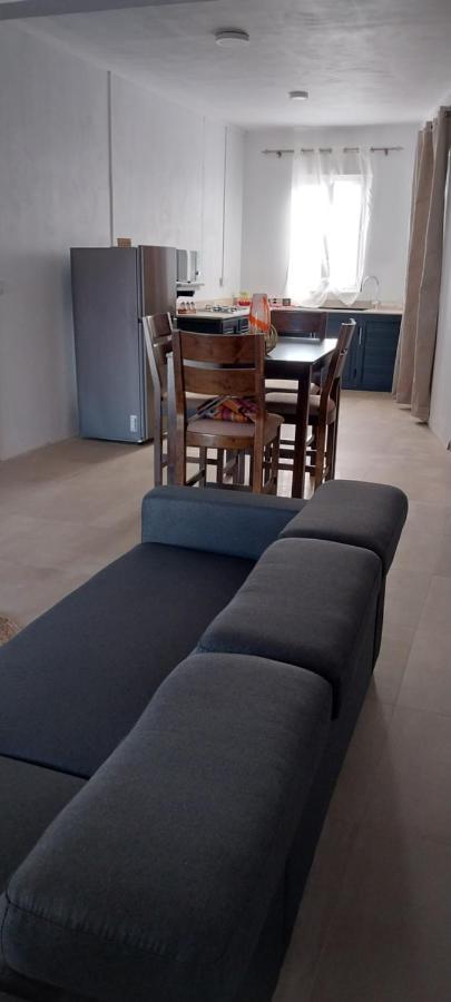 Yannkoko Villa. Rivière du Rempart Extérieur photo